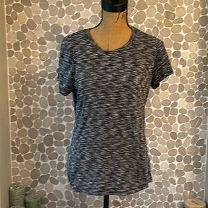 Black and white heathered active T-shirt – size medium